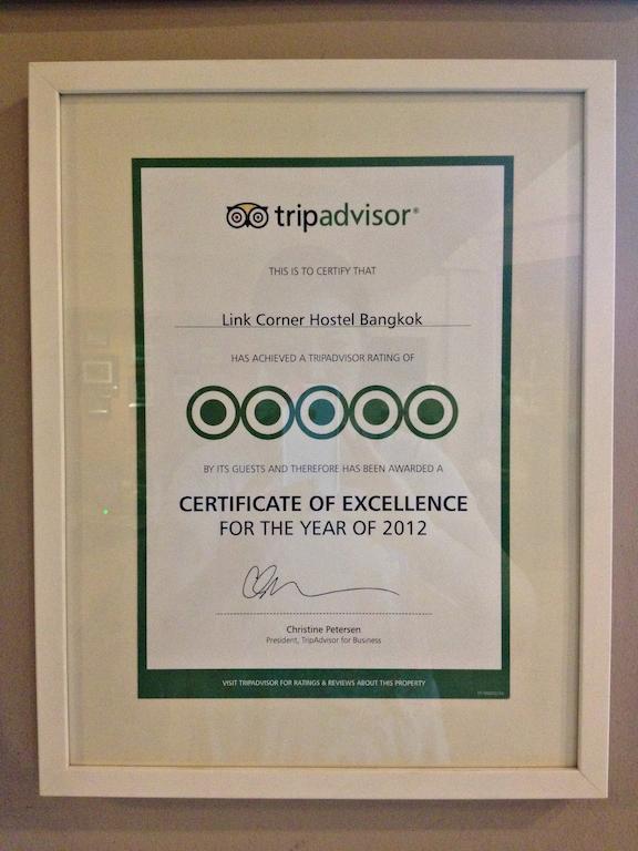 Link Corner Hostel Bangkok Bagian luar foto