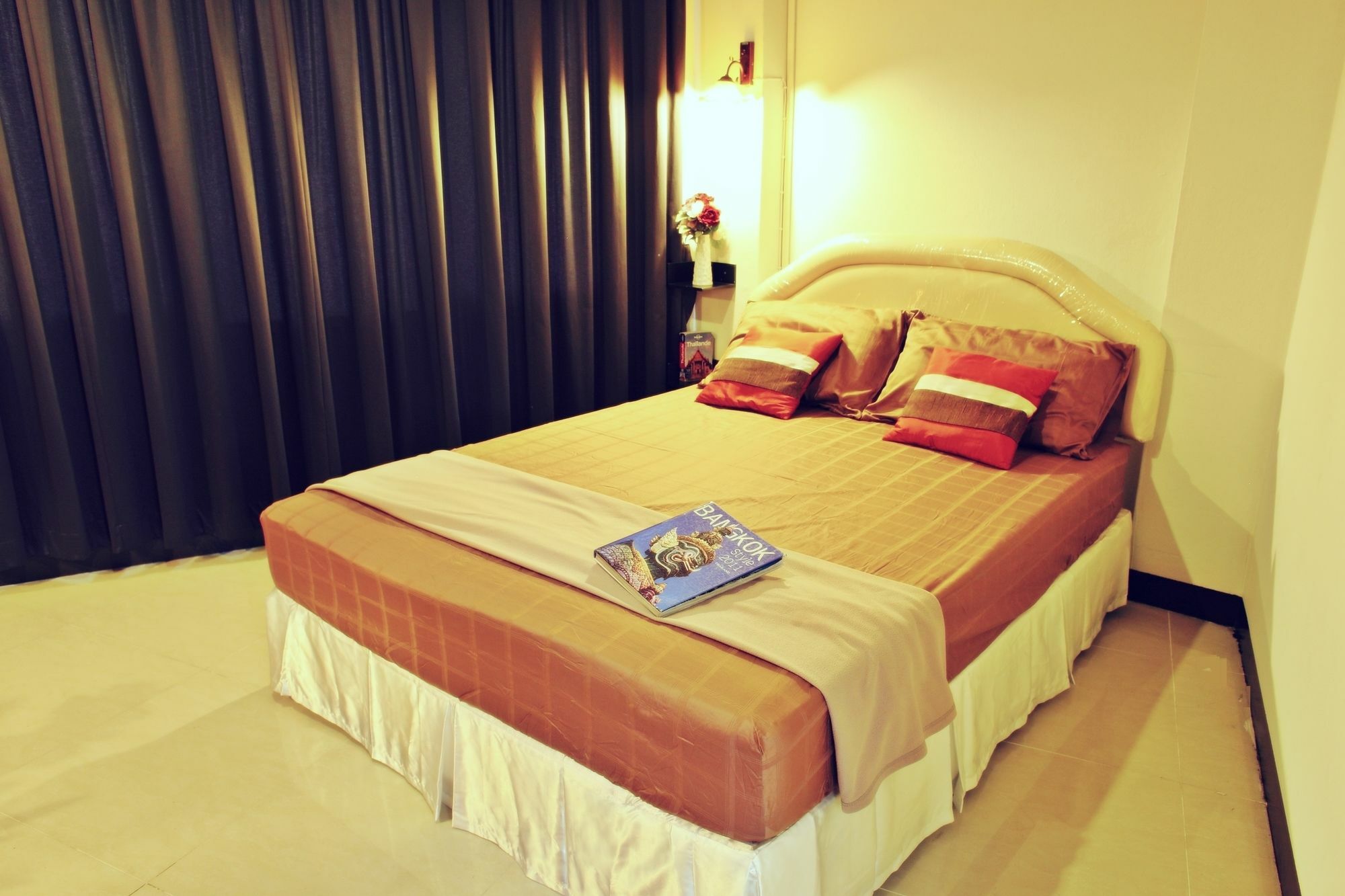 Link Corner Hostel Bangkok Bagian luar foto