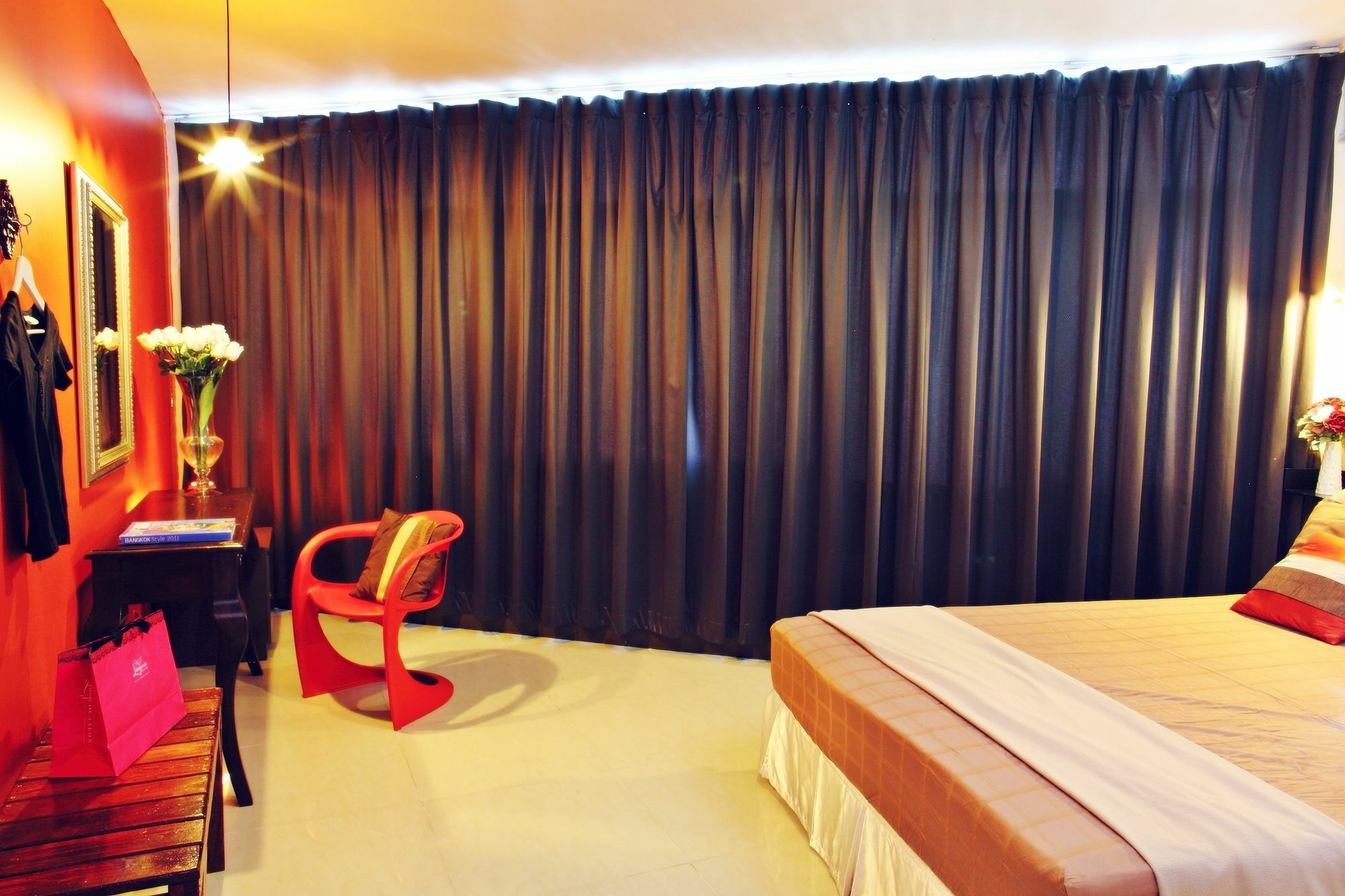 Link Corner Hostel Bangkok Bagian luar foto